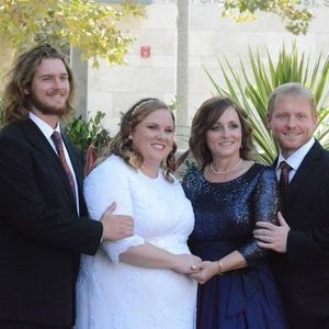 Meet your Posher, Leslie